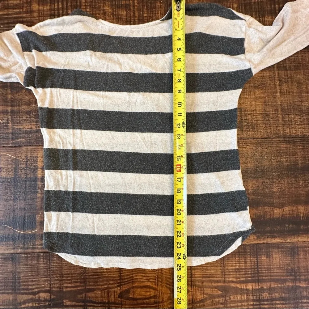 Promesa Striped Cross Back Sweater - Image 6