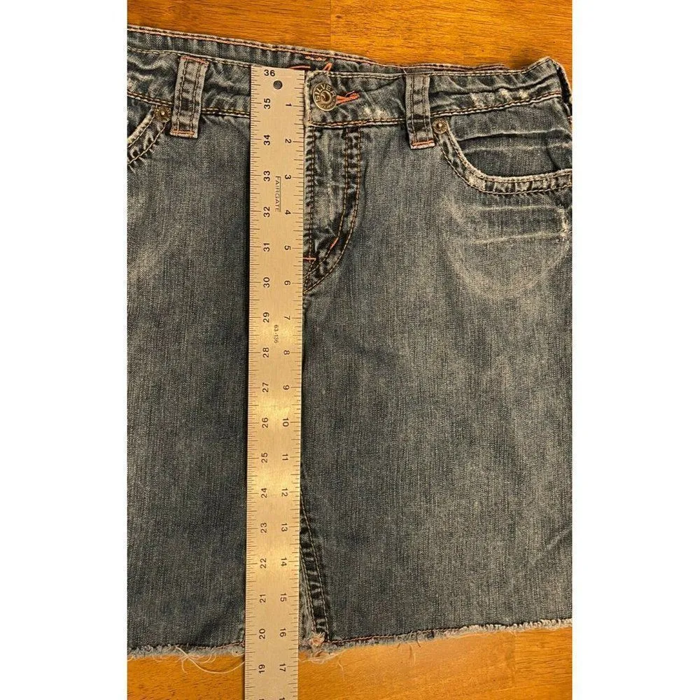 Silver Jeans Skirt Denim Devah Womens Size 28 Raw Seam Raw Hem Pink Stitching - Image 6
