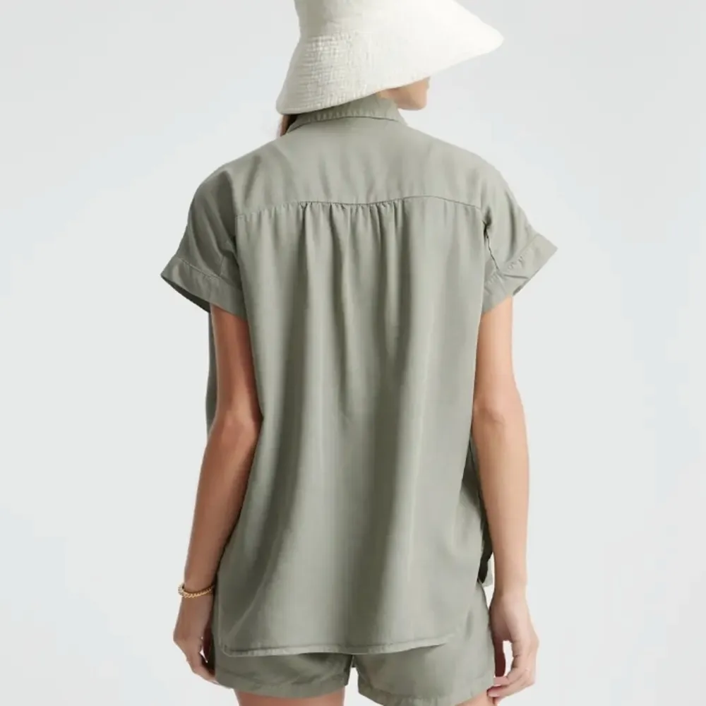 Quince Sage Green Button Down Shirt Size Large - Image 2