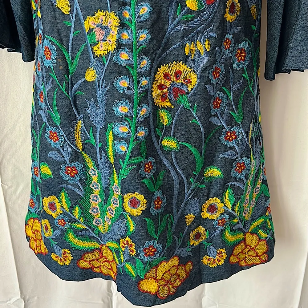 Alice + Olivia Super Cute Boho Embroidered Floral Mini Dress **Size XS** 🌸🌺 - Image 4