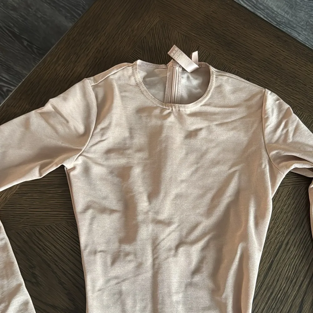 SKIMS sheer Sculpt Catsuit Long sleeve full bodysuit, Size XX-Small, $120 - Image 7