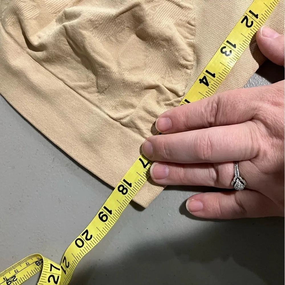 Maternity Shapewear‎ shorts nude color size small Tan - Image 5