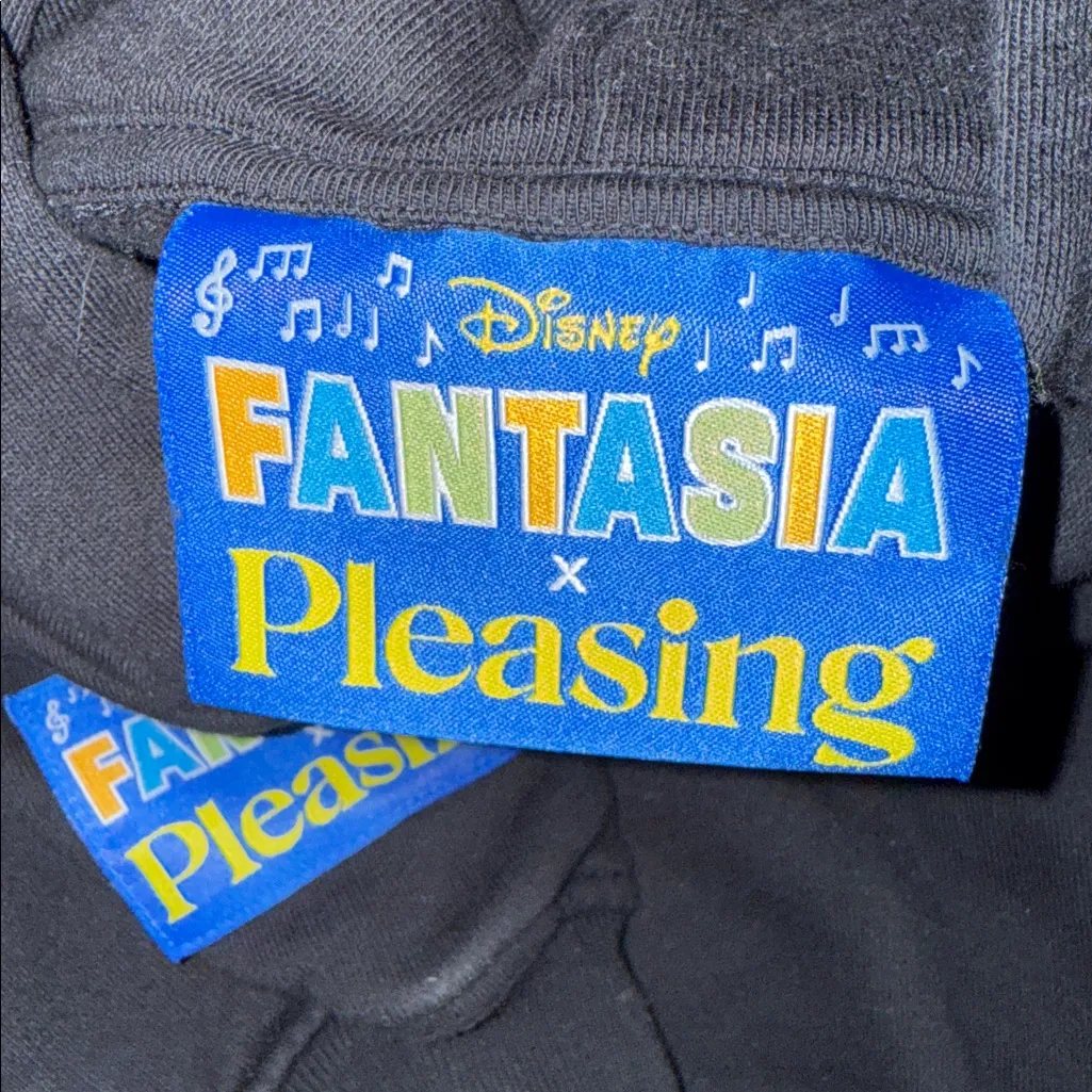 Pleasing x Fantasia Black Hoodie with Sorcerer Mickey Design - Image 2