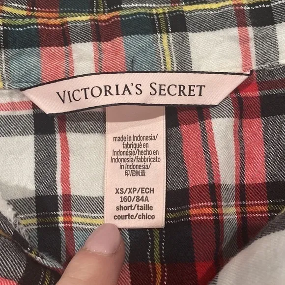 Victoria’s Secret 2 Piece Pajama‎ Set- long sleeve shirt and pants- size XS - Image 3