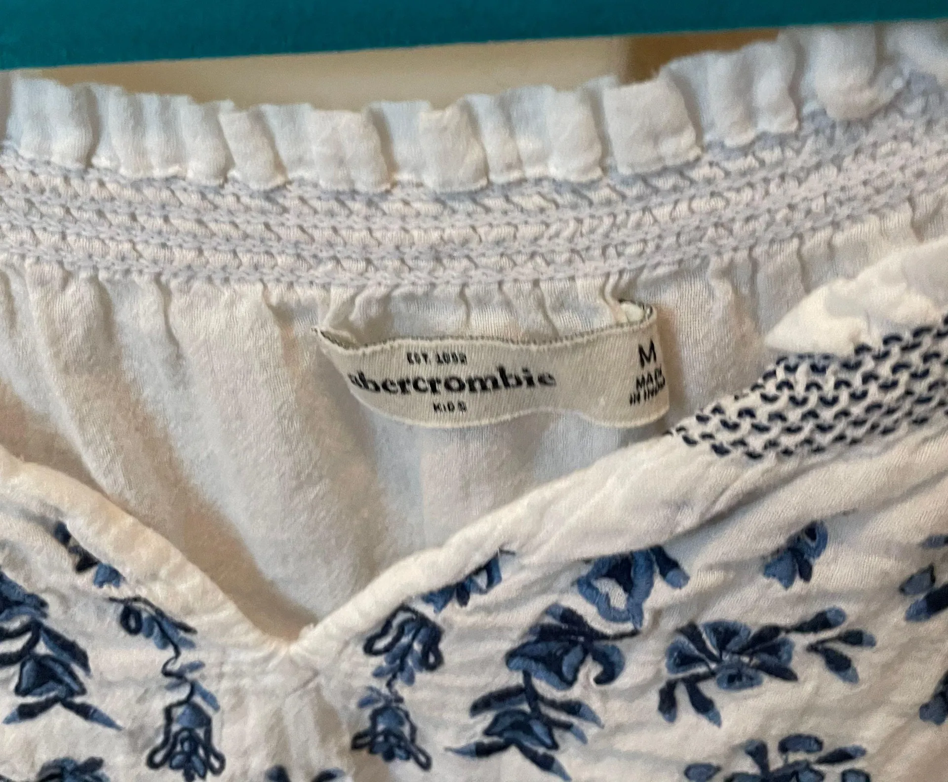 White Detailed Puff Sleeve Top Blouse - Image 5