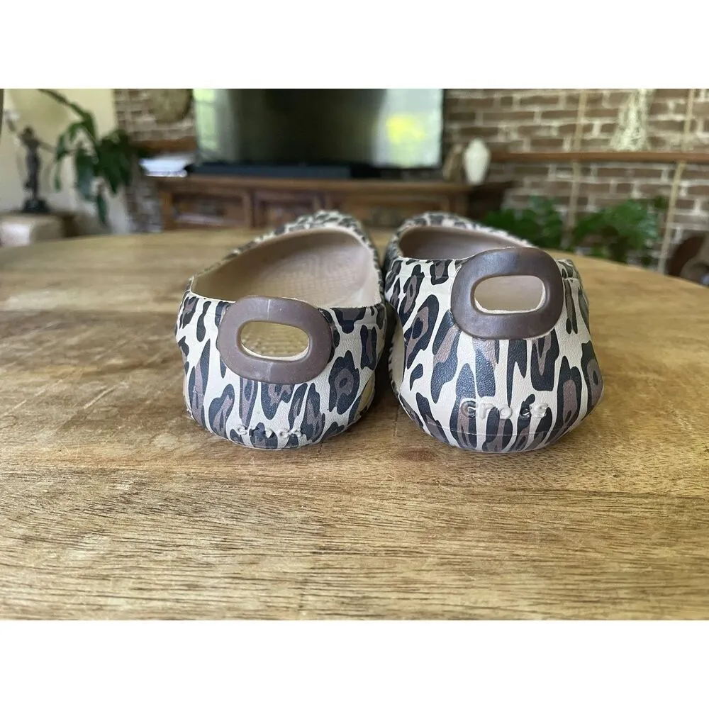 Crocs leopard print flats women’s shoes slip on ballet style W6 casual comfort - Image 4