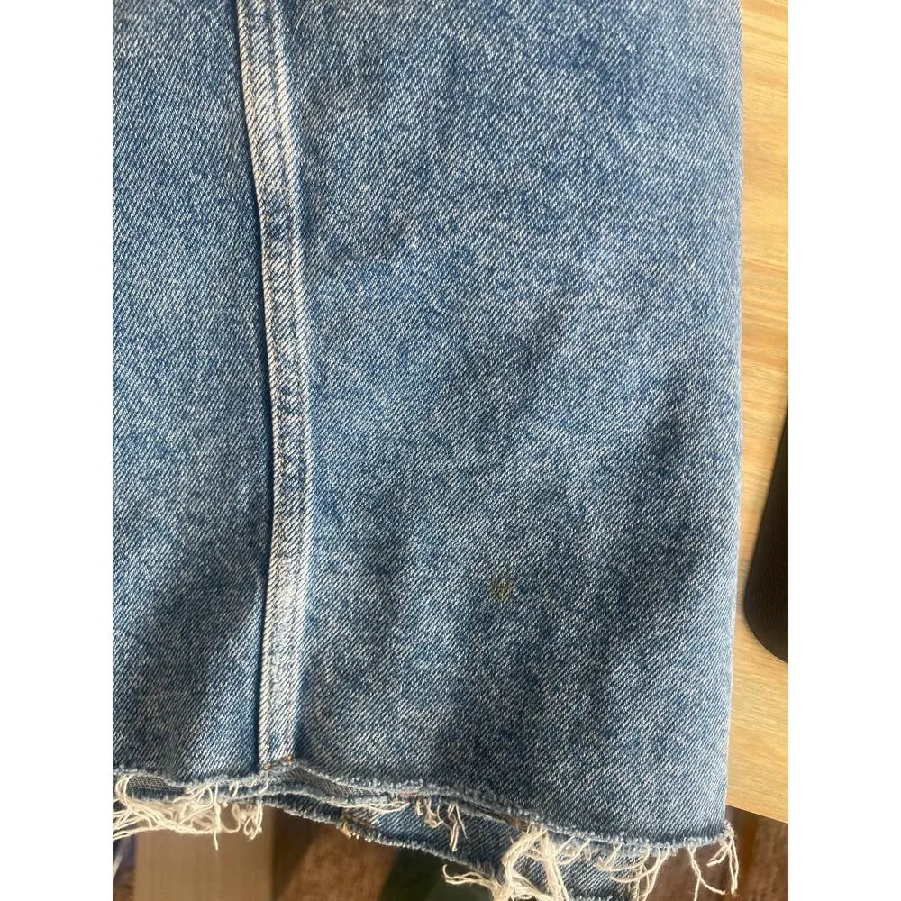 Forever 21 Distressed Light Wash Denim Cropped Trucker Jacket Womens Small - Image 6