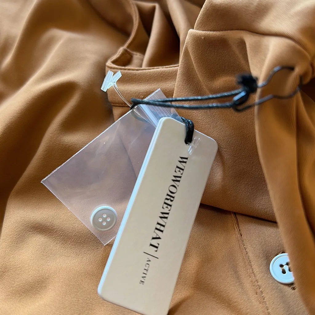 NWT WEWOREWHAT CROPPED CREWNECK CARDIGAN IN GOLD XS - Image 8