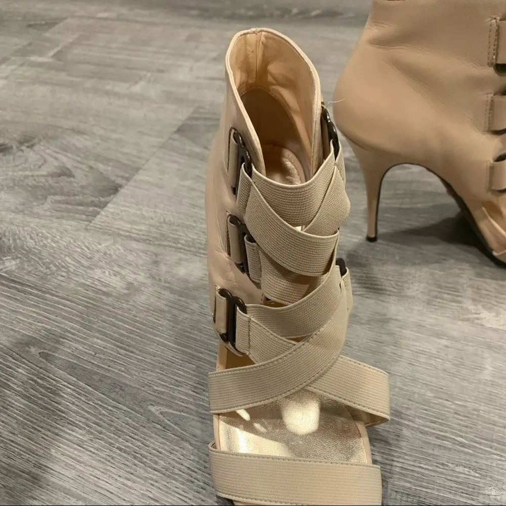Steve Madden Strappy Denah Heels Size 7.5 Beige Nude High Heels - Image 8