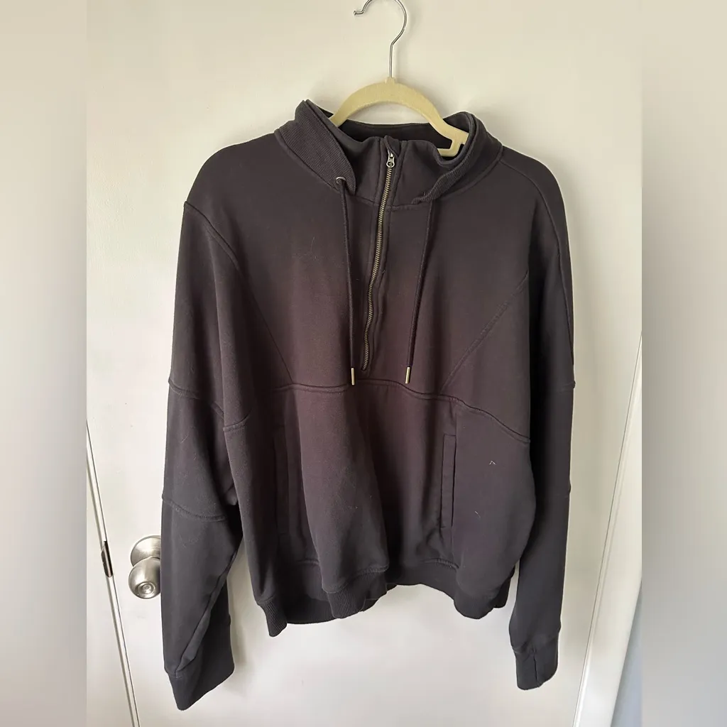 Avia  Women's Black Pullover Hoodie - Image 4