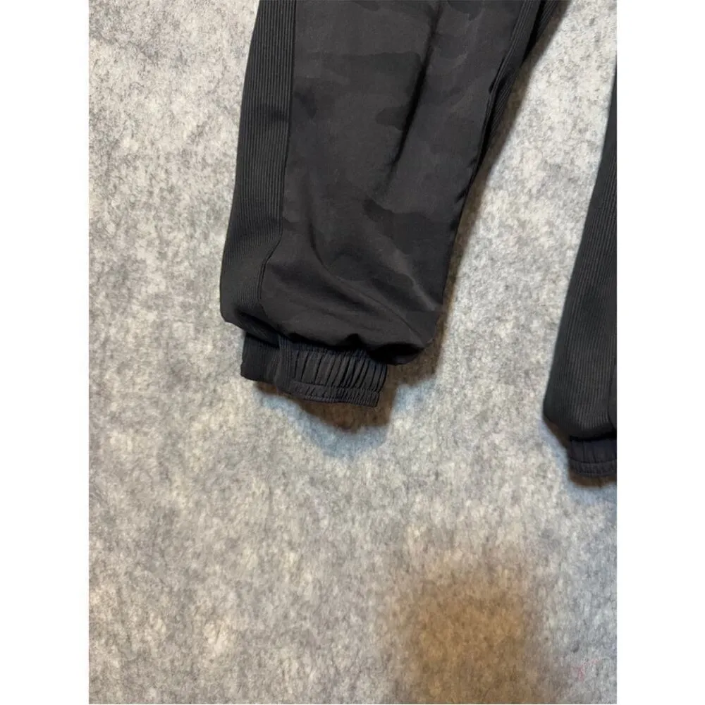 Athleta Black Brooklyn Lined Camo Jogger Size 8 EUC - Image 5