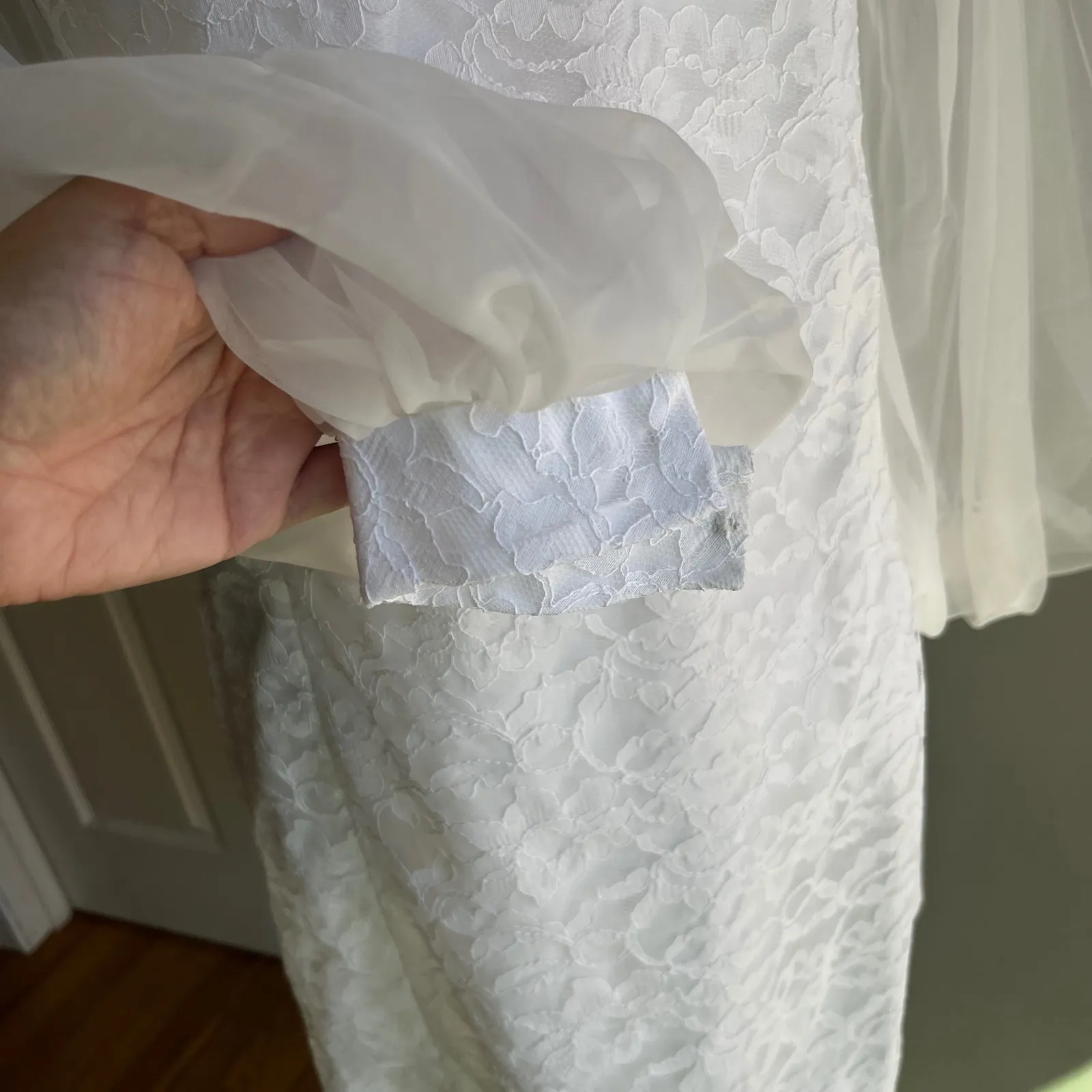 Vintage Style Wedding Lace Bishop Sleeve High Neck Formal Bridal Gown Small White - Image 10