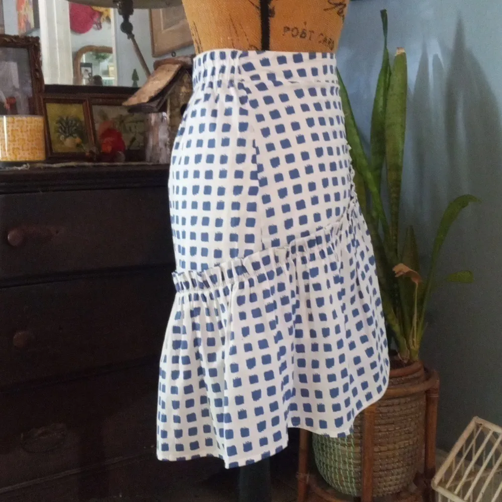 Vineyard Vines Painterly Grid Blue White Faux Wrap Ruffle Mini Skirt - Image 13