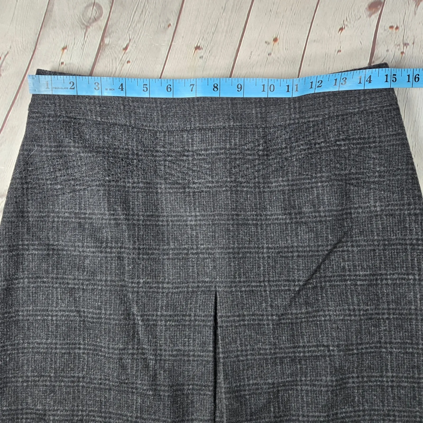 Body by Victoria Plaid Wool Blend Blazer Skirt Suit Set Size 10 Gray - Image 13