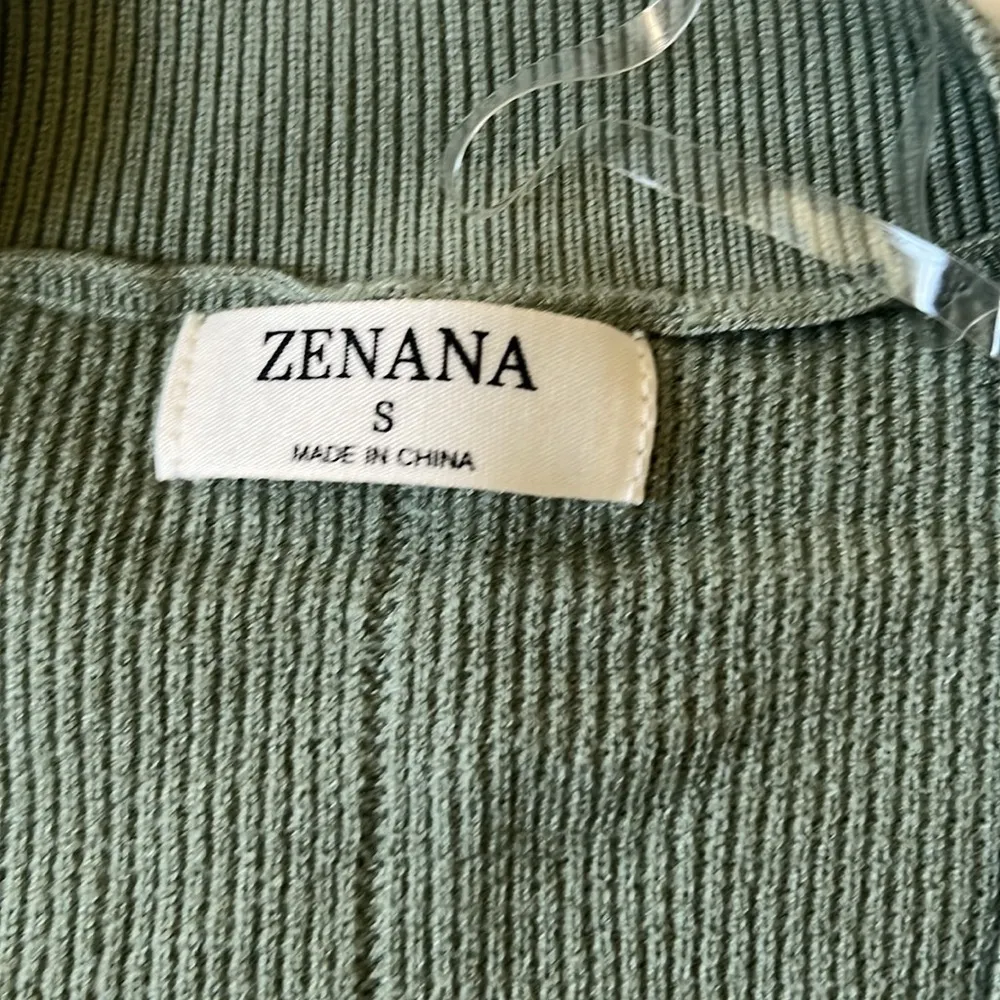 New Zenana Women’s button down ribbed cardigan size Small - Image 2