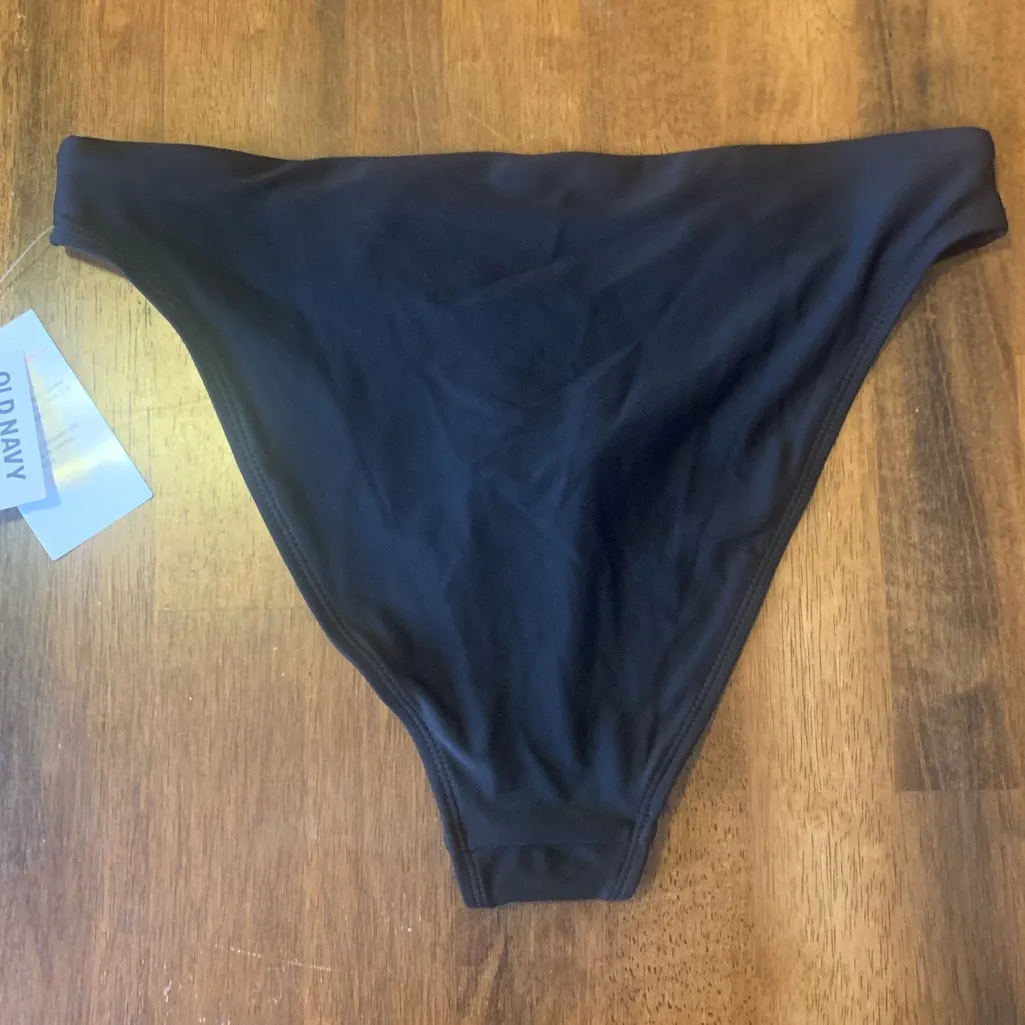 Old Navy NWT Black Swim Bottom Small Front V Cut - Image 5