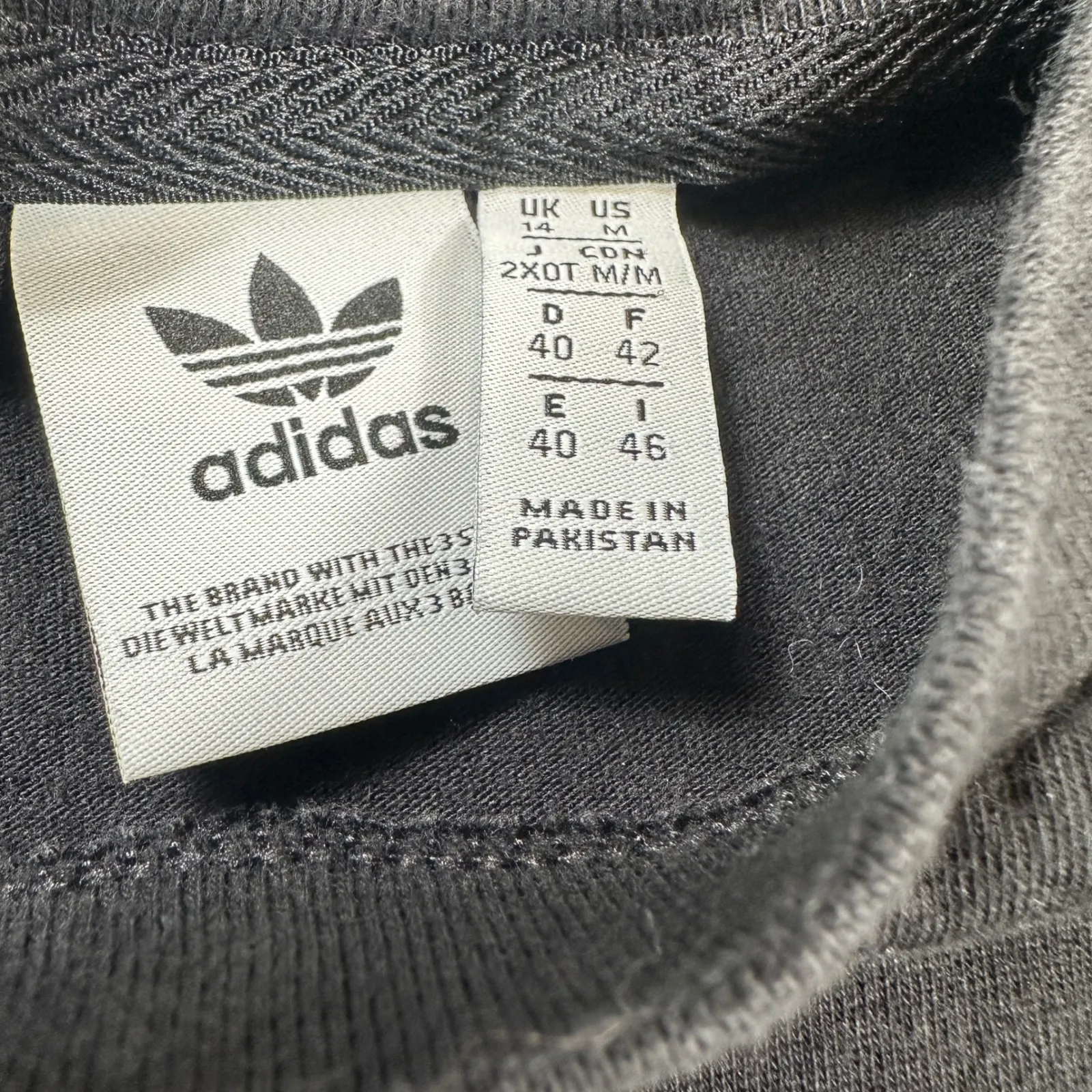 Adidas Cropped Tank Top Women's Medium Black White 3 Stripes Logo Baby Workout - Image 5