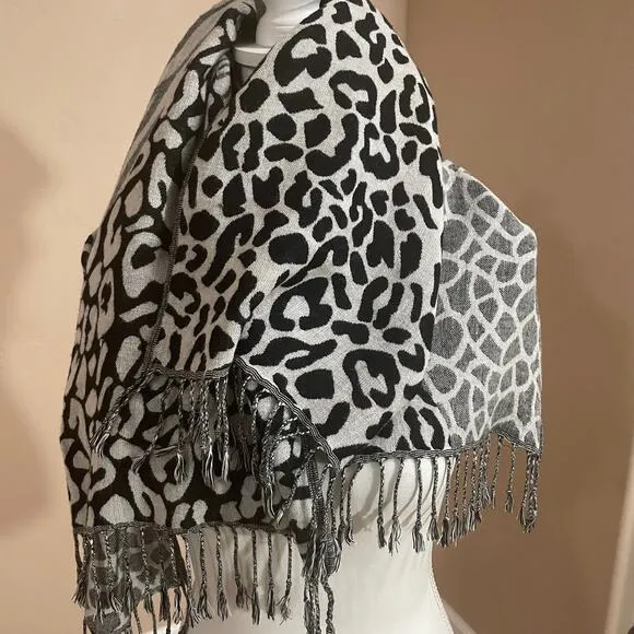 Isa & Stef Womens Fringe Scarf Business Casual - Image 2