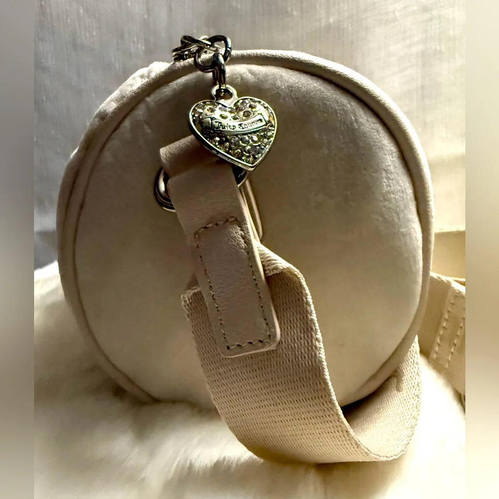 NEW Juicy Couture White Fuzzy Crystal Roll Crossbody Bag - Image 3