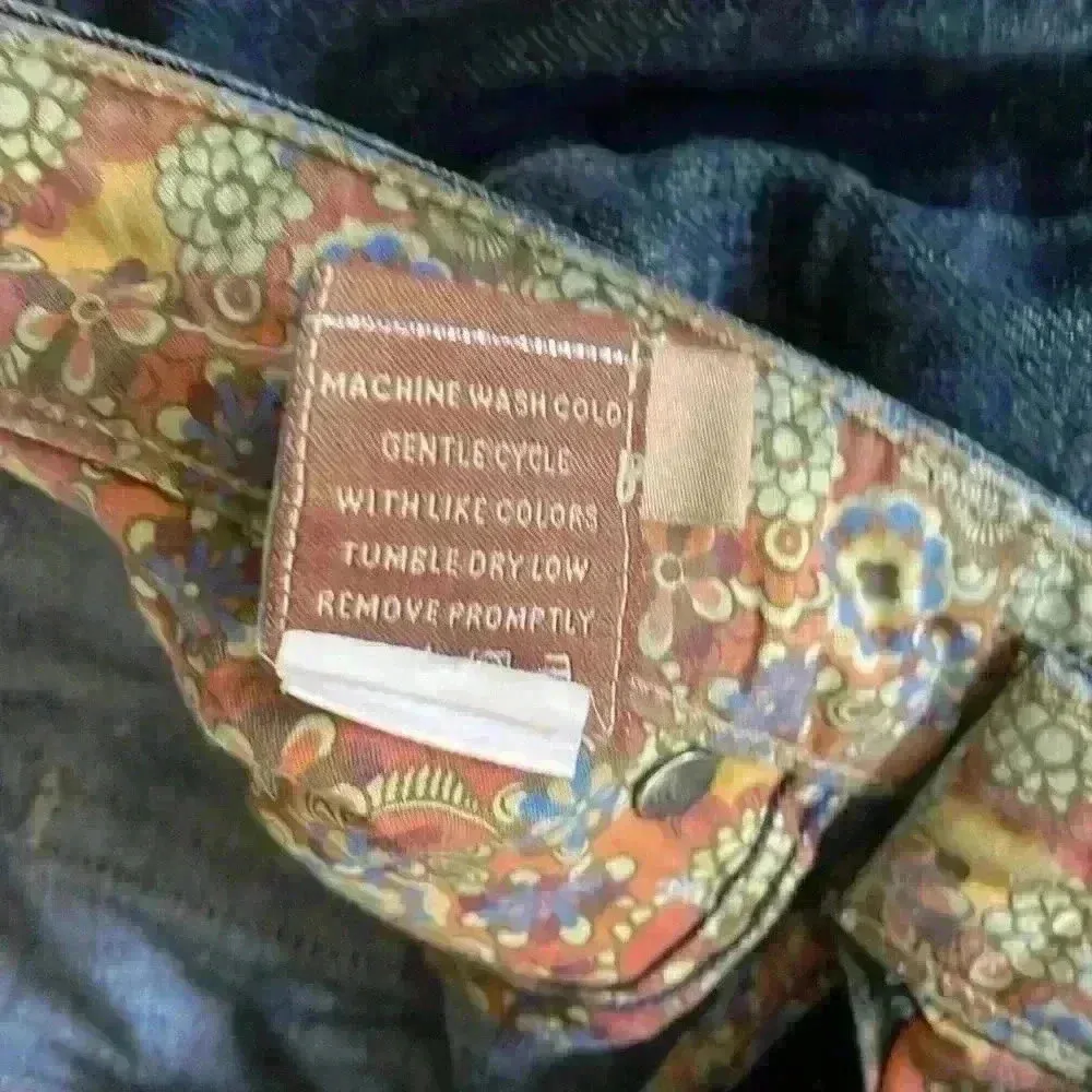 Paige low rise bootcut, distressed dark wash jeans - Image 6