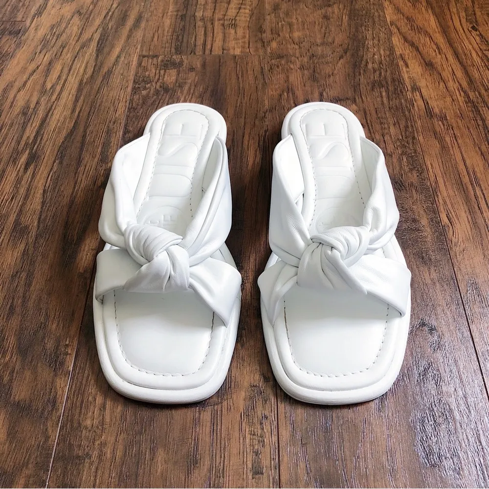 Louise Et Cie • Abaleena Slide Sandal knot strap Optic White leather square toe - Image 3