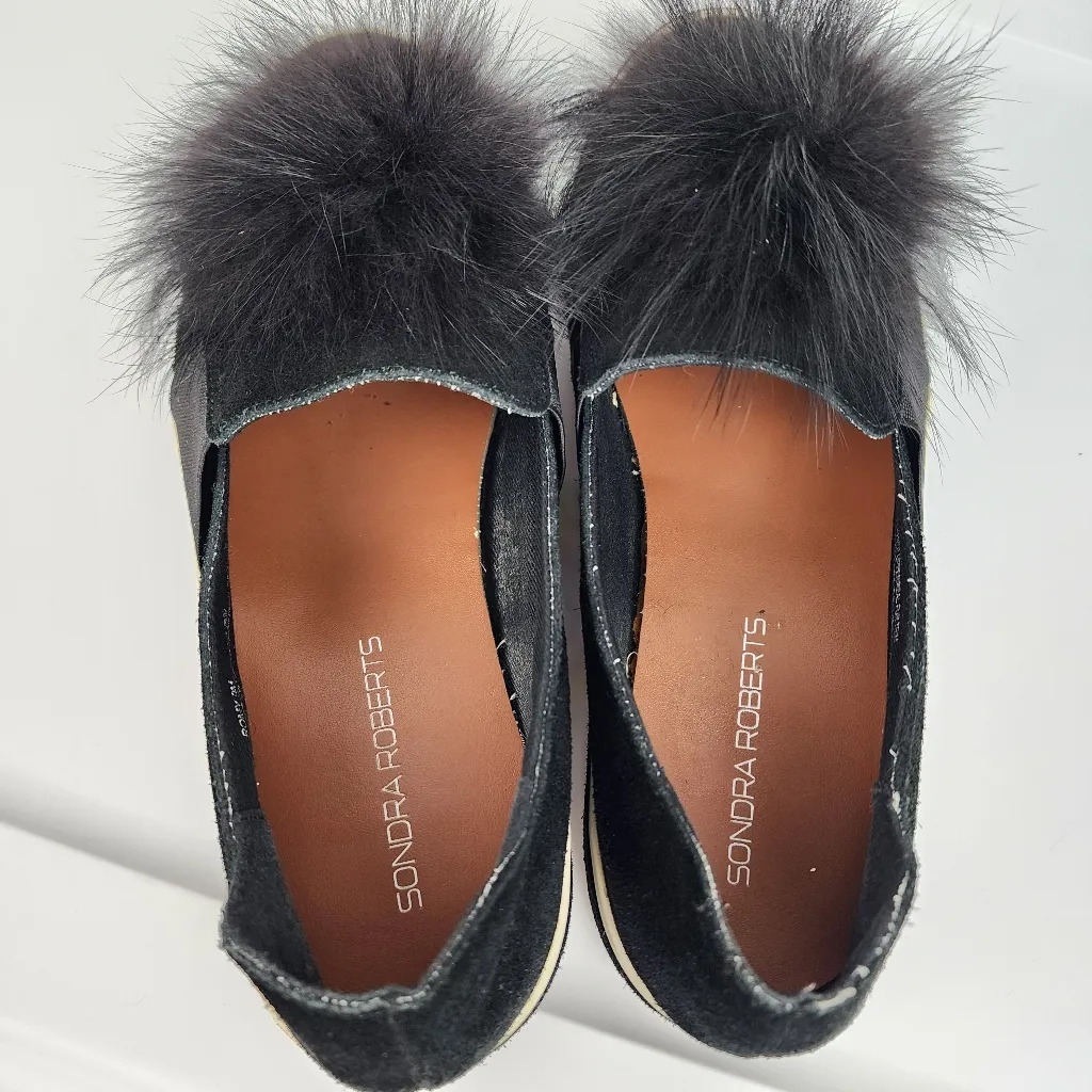 Sondra Roberts Romy Slip on Shoes Black Suede Furry Pom Pom Flats Sneakers Sz 9 - Image 9