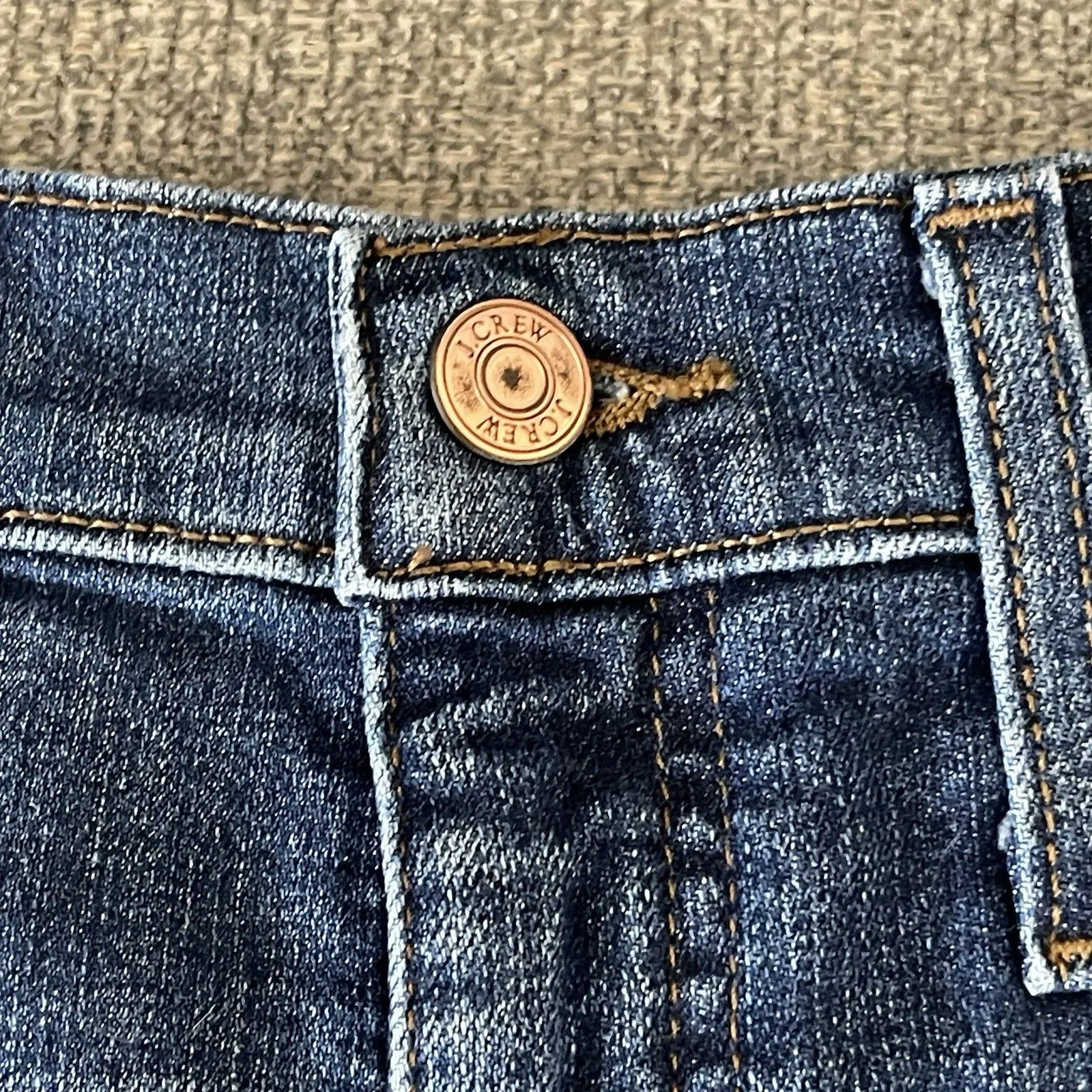 J.Crew Womens Short Sz 26 Medium Wash Denim High Rise Stretch Rolled Raw Hem Blue - Image 4