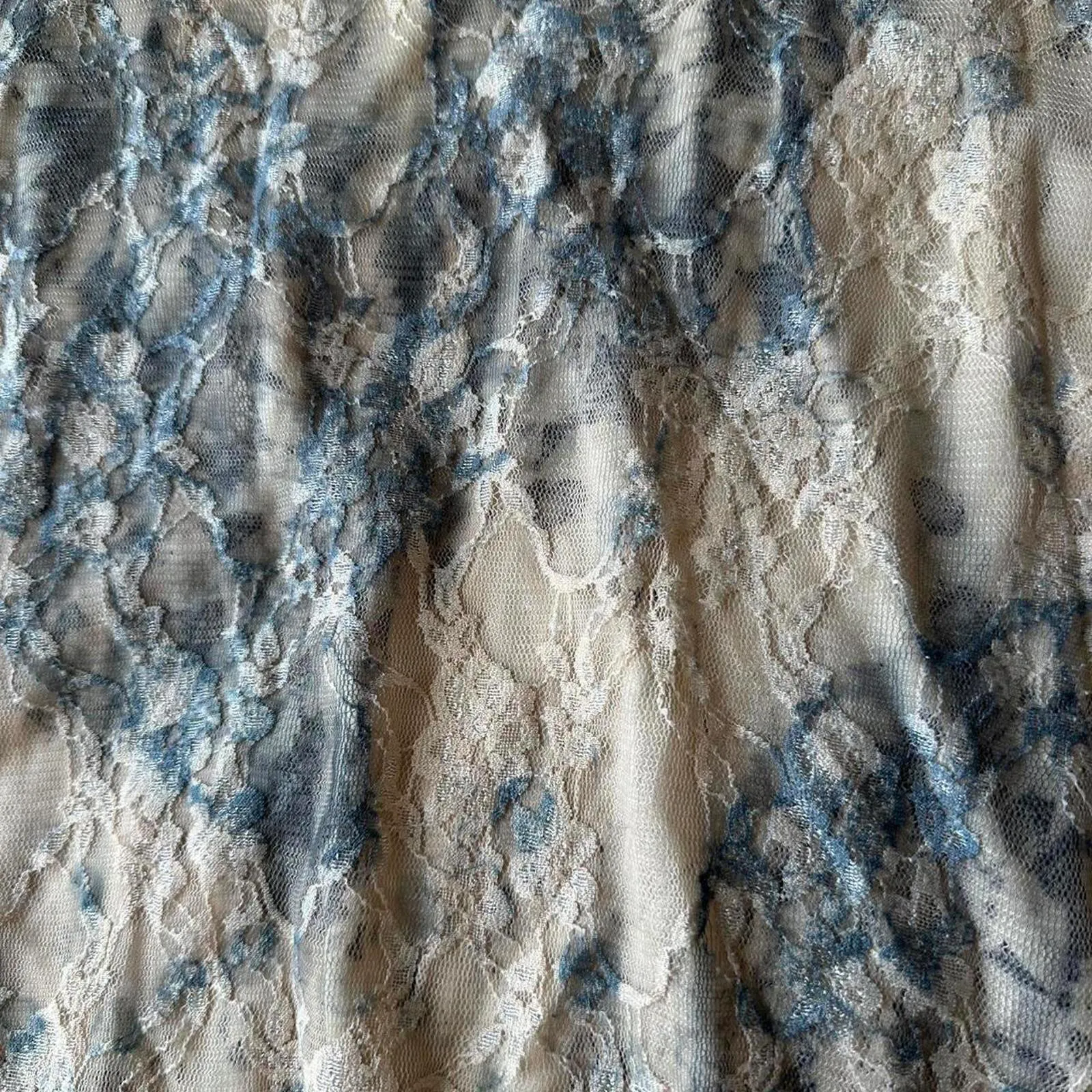 Vintage Y2K whimsigoth witchy gray and cream lace top. - Image 2