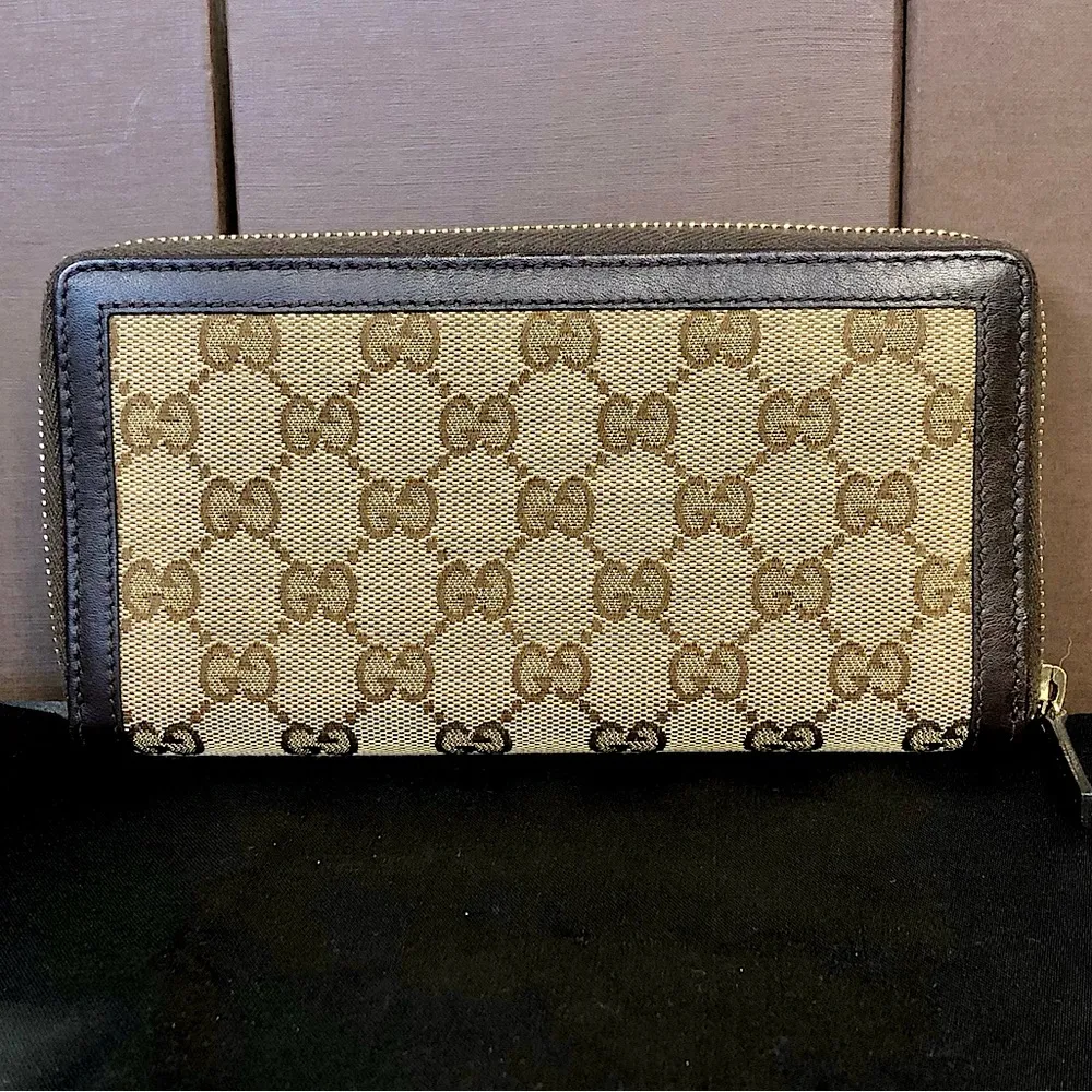 Gucci GG Web Canvas Interlinked G’s Soho Brown Leather Trim Continental Wallet - Image 2