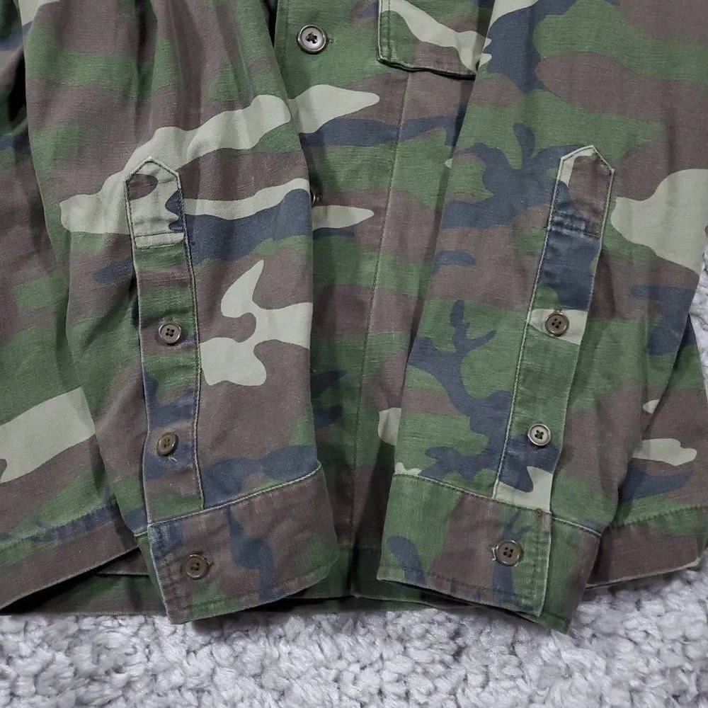 TNA Aritzia Sabinet Relaxed Jacket Camo Camouflage Military Button Front Small Green - Image 3