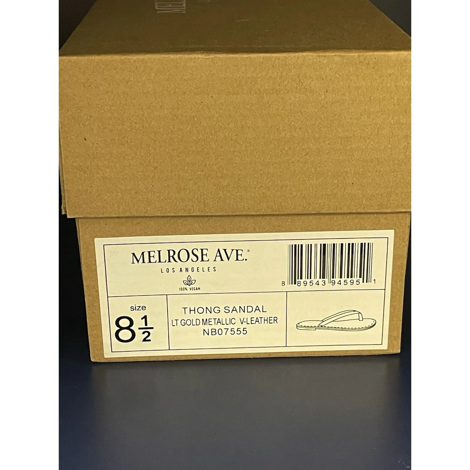 Melrose Ave. Los Angeles Women's Gold Flip Flop Slide Sandals, Size 8.5‎ - Image 4