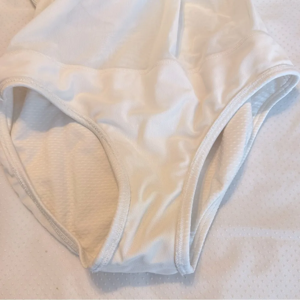 Jantzen White One Piece Swimsuit Women’s Size 6 Ruched Ruffles - Image 13