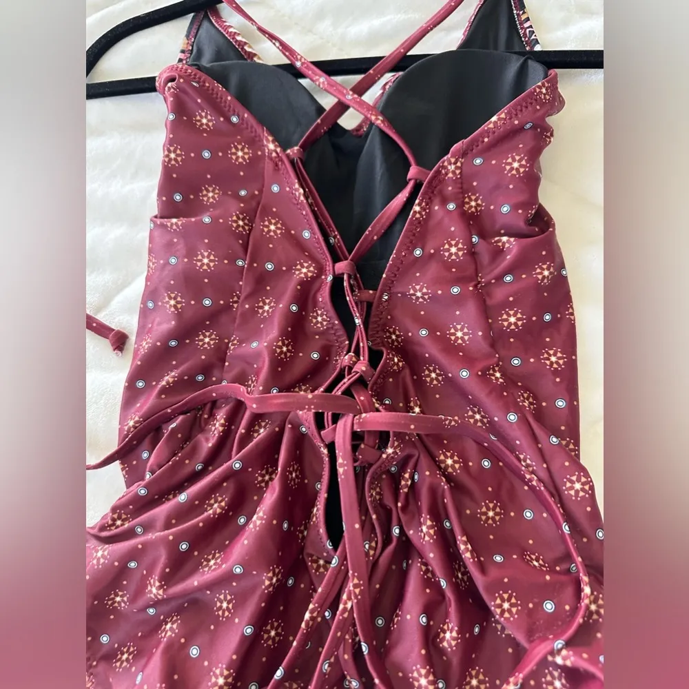 Bathing Suit EUC size 8 - Image 4