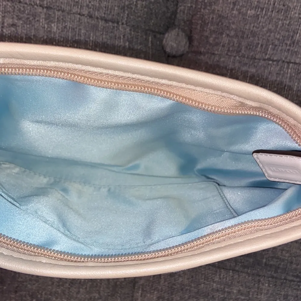 Authentic Coach Monogram Wristlet - Image 5