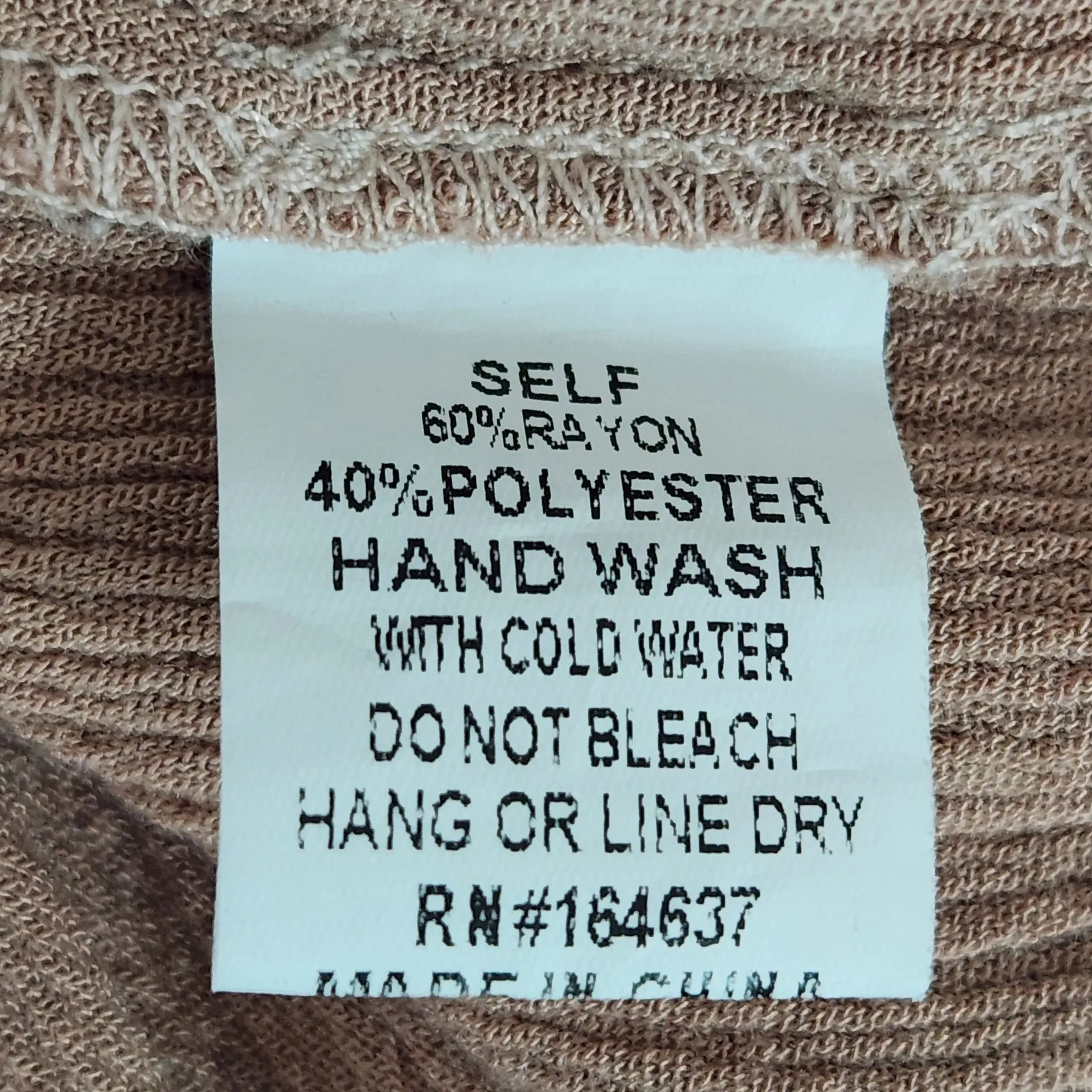 VICI  Disty Pink Lace Boho Top with Ruffle Hem Size Small Pink Boho Crop Top - Image 9