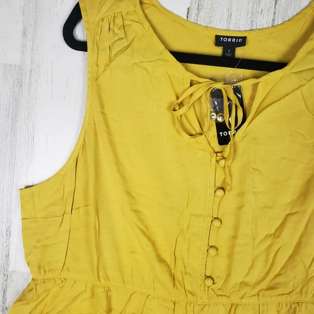 NWT Torrid Mustard Yellow Textured Tiered Tank Top - Image 2