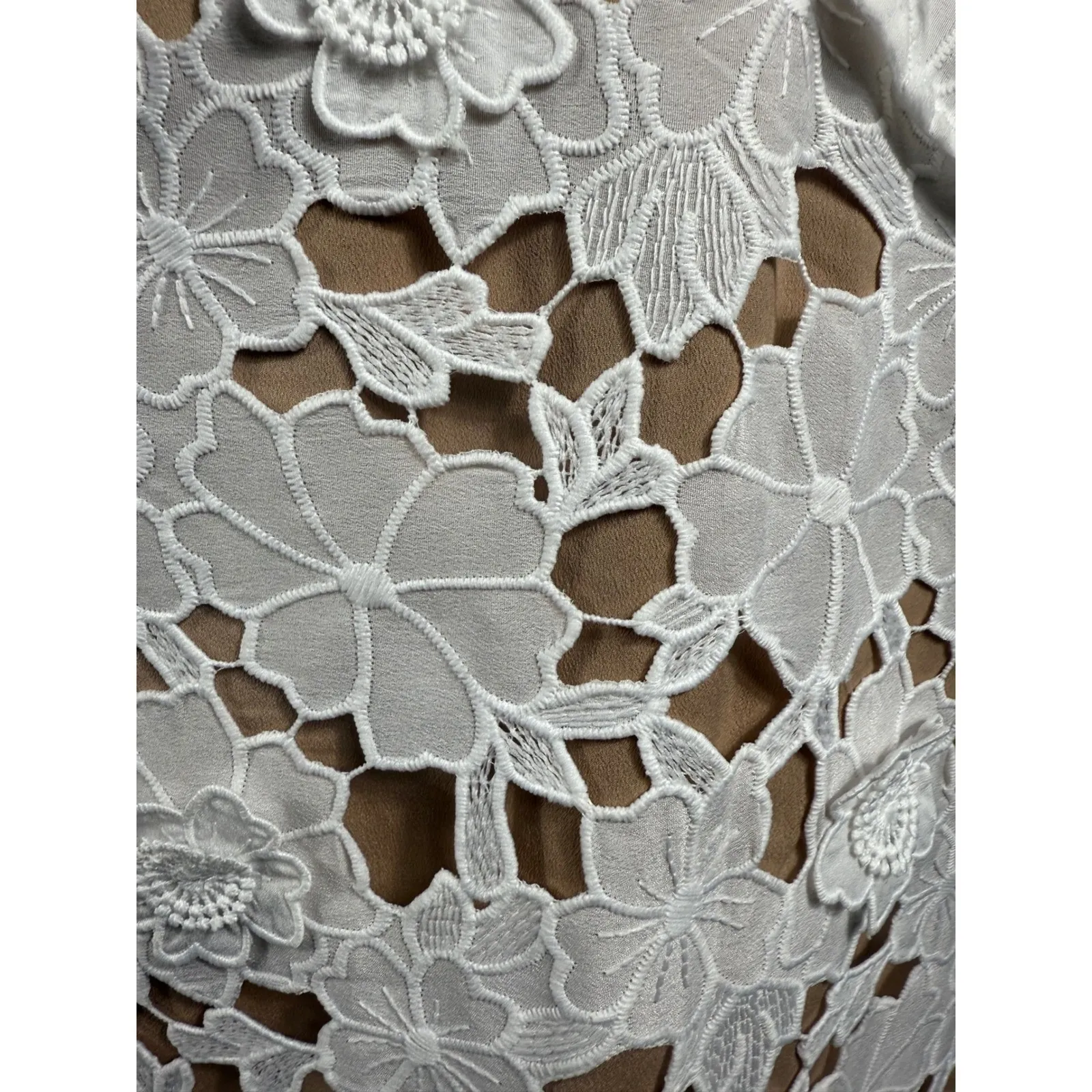 NWT Elliatt Seafarer Lace Halter NeckMini Dress in‎ White Size Large $319 - Image 7