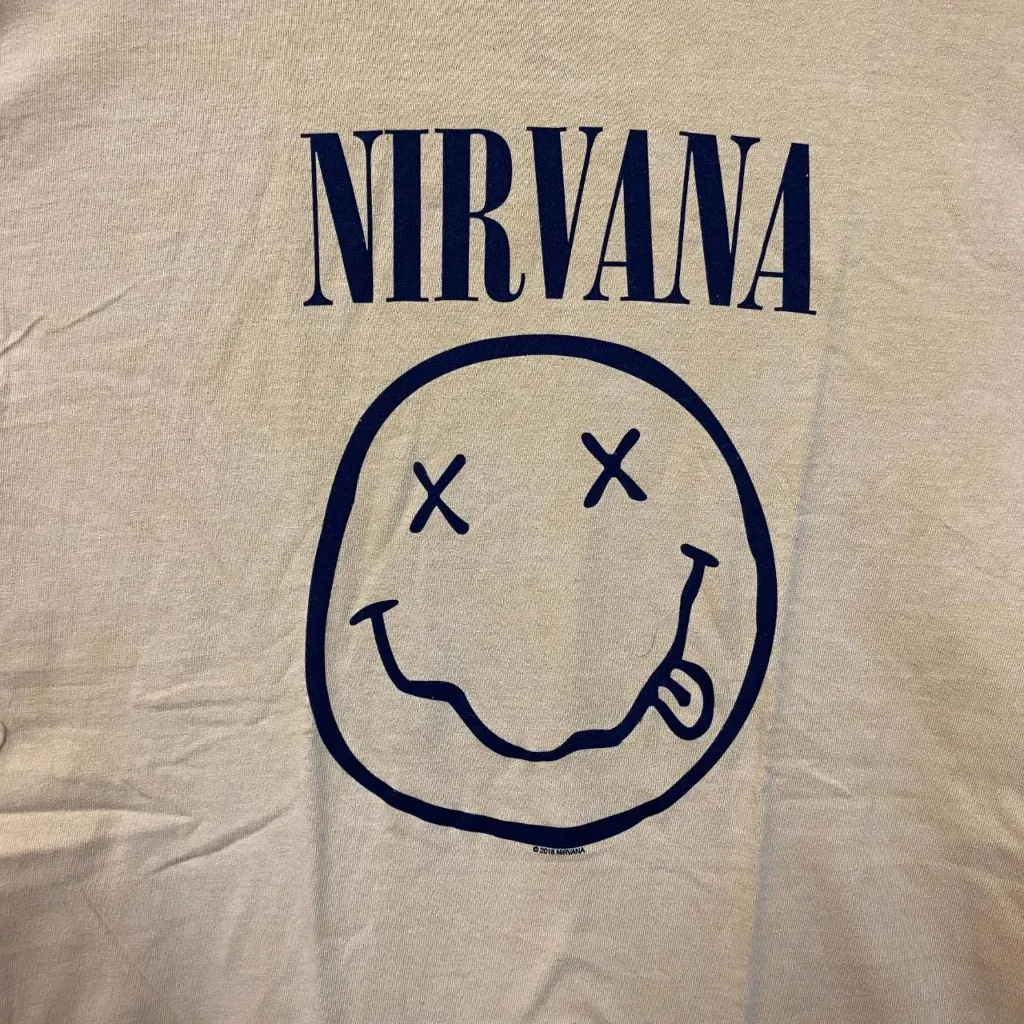 Nirvana Nevermind Smiley Face Grunge Rock Tee Small - Image 2