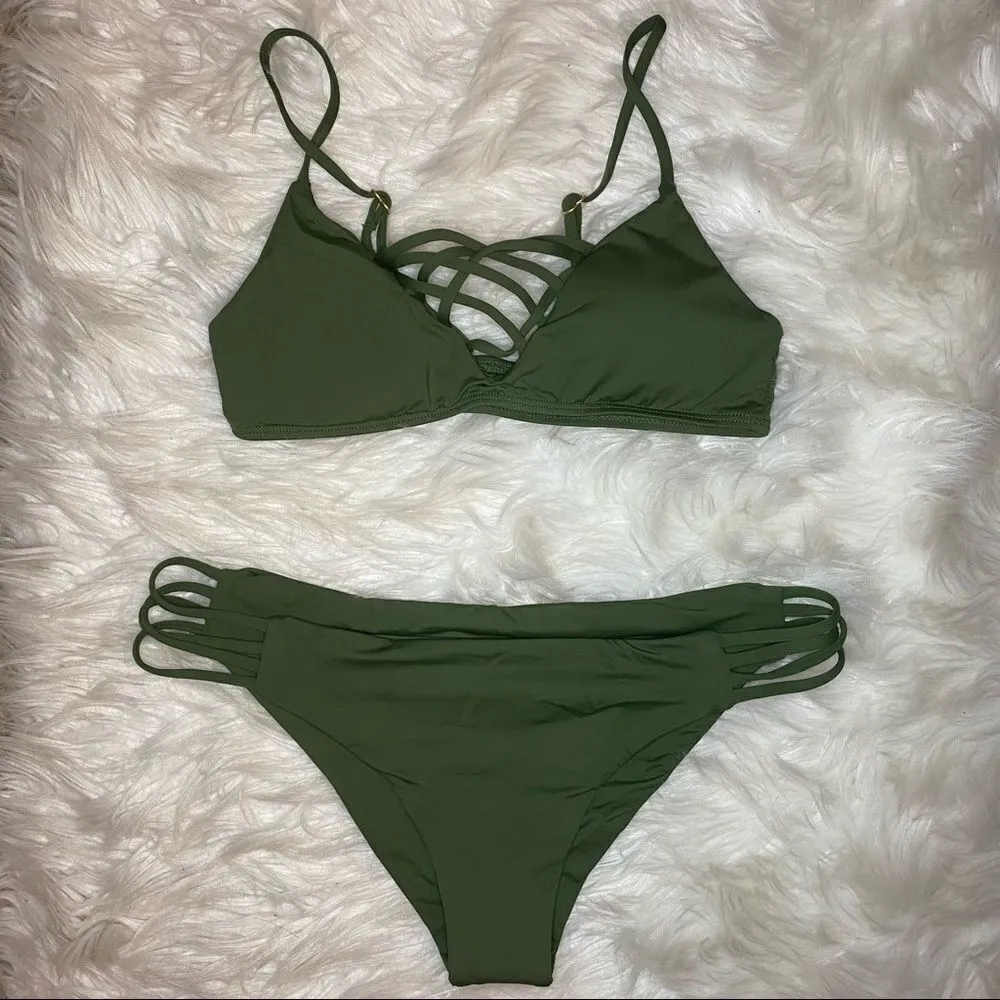 L Space Jamie Top & Low Down Bikini Bottoms - Image 10