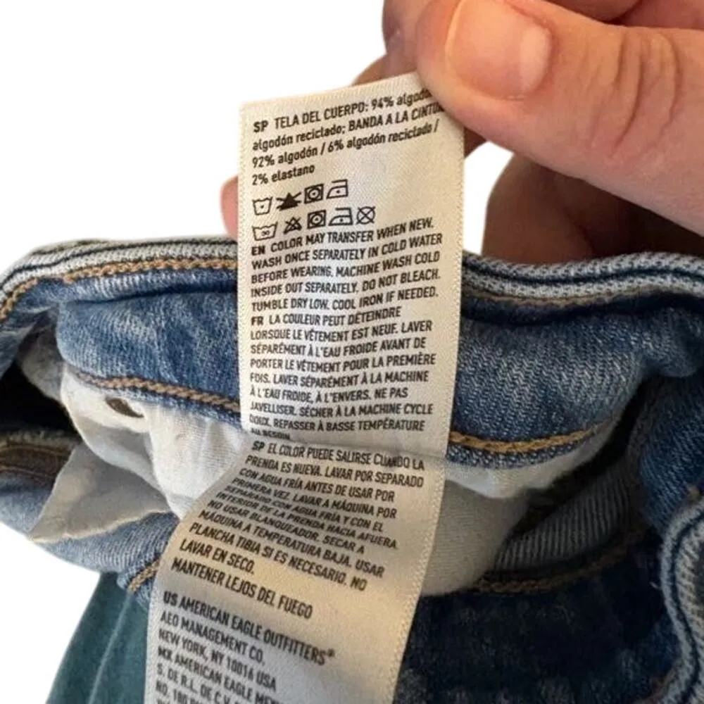 American Eagle High Waisted Mom Jeans Tapered Leg Distressed Blue Denim Size 16R - Image 7