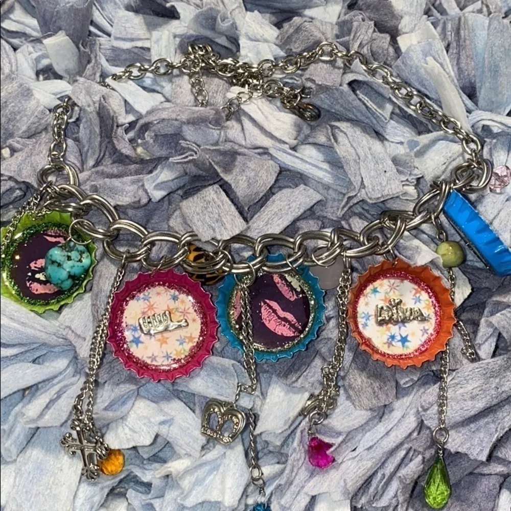 BOTTLE top statement necklace - Image 2