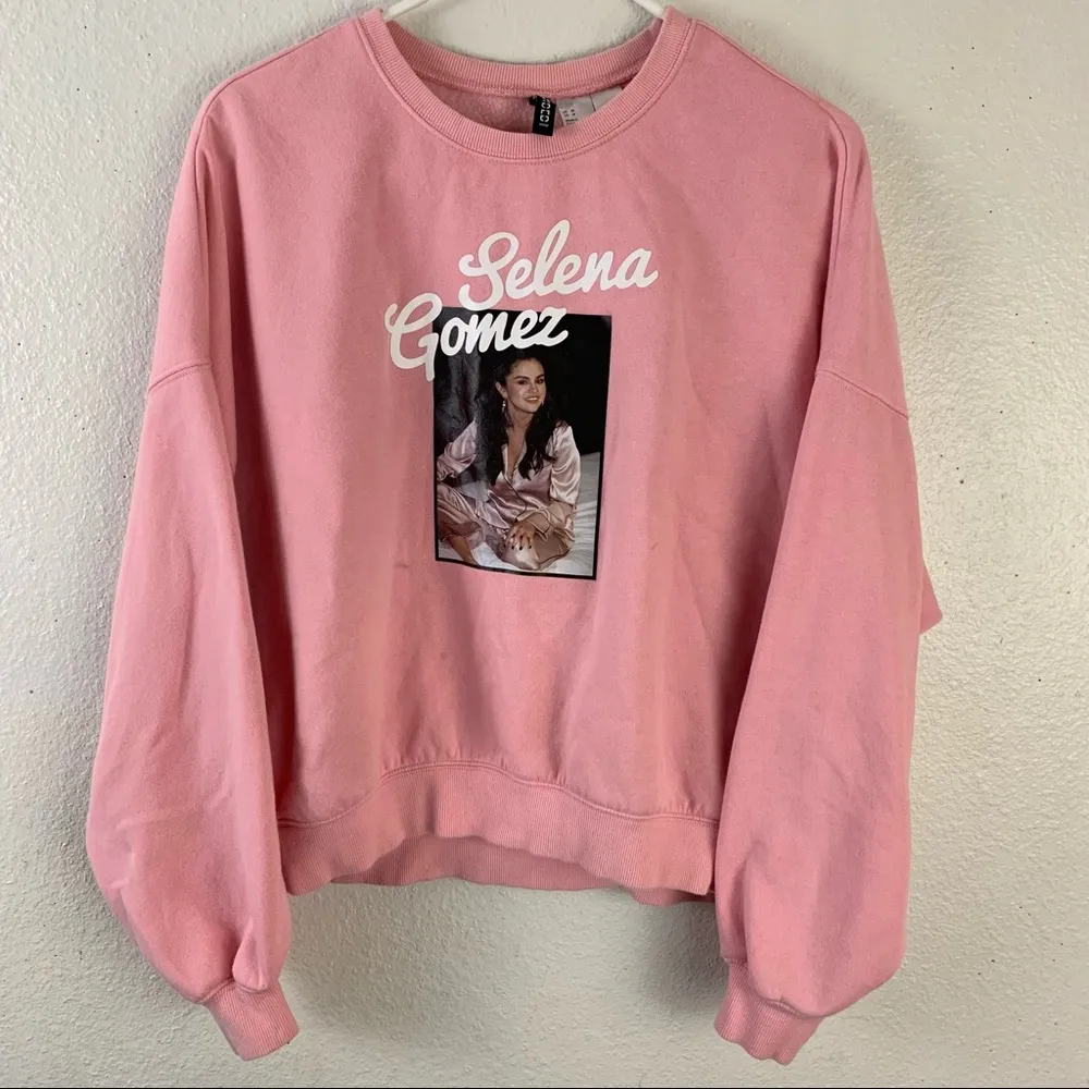 Selena Gomez soft printed sweatshirt Size Medium - Image 6