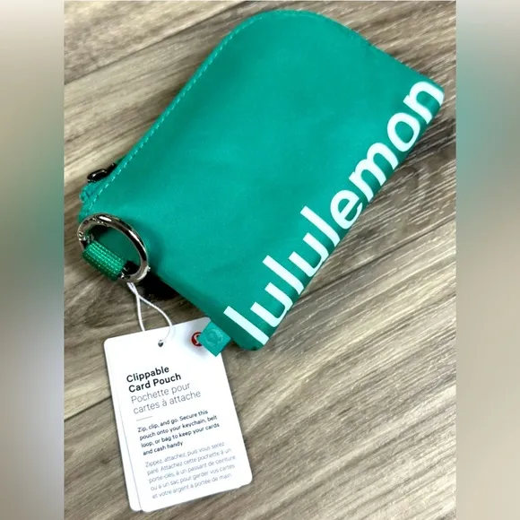 LULULEMON Clippable Card Pouch - Image 2