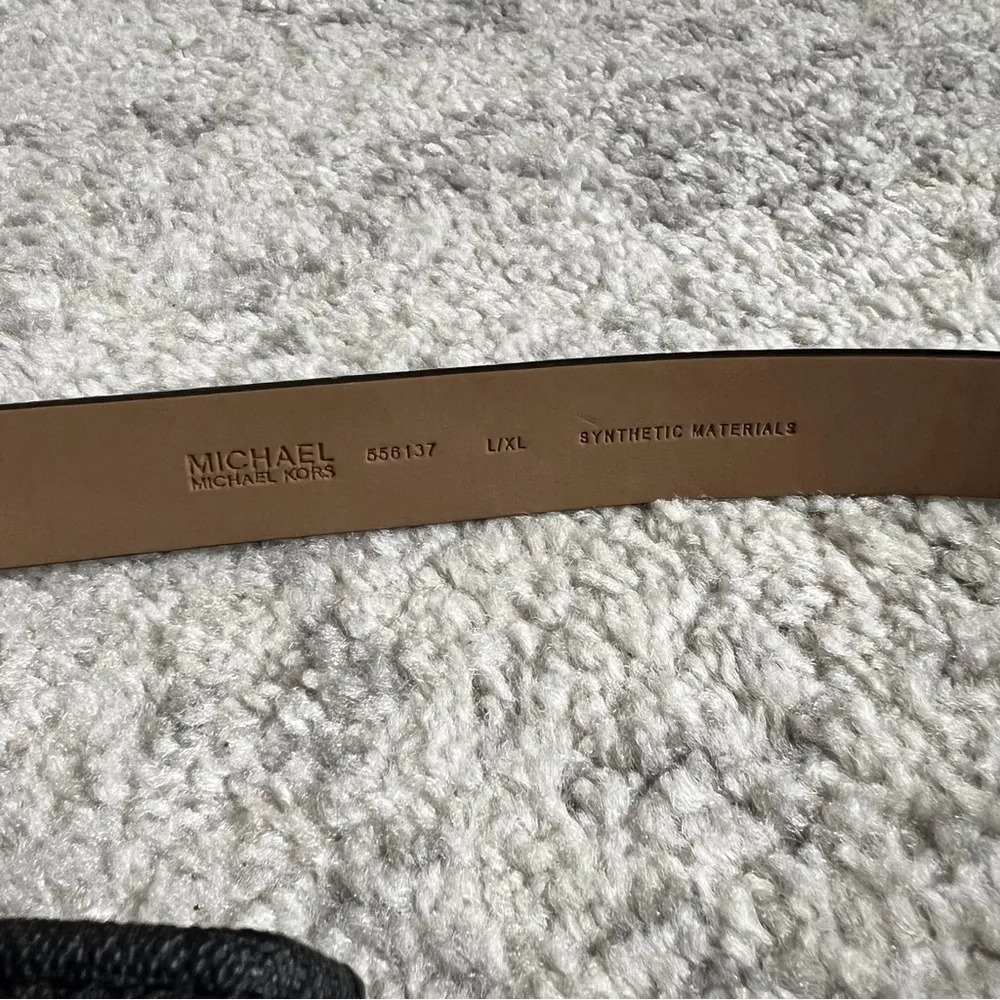 Michael Kors Belt Bag Fanny Pack Logo Monogram Grey Black Minimalist NEW L/XL - Image 4