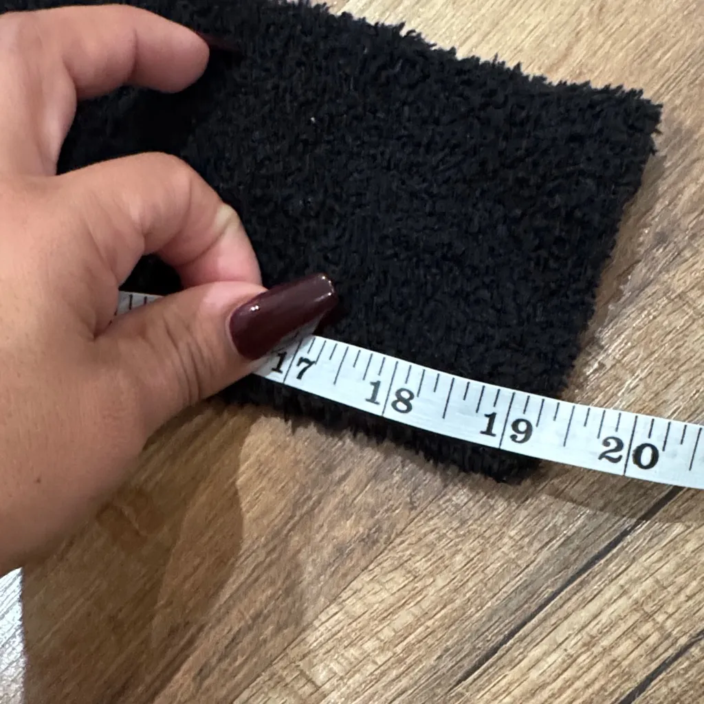 Active USA Black Turtleneck Sweater - Image 7