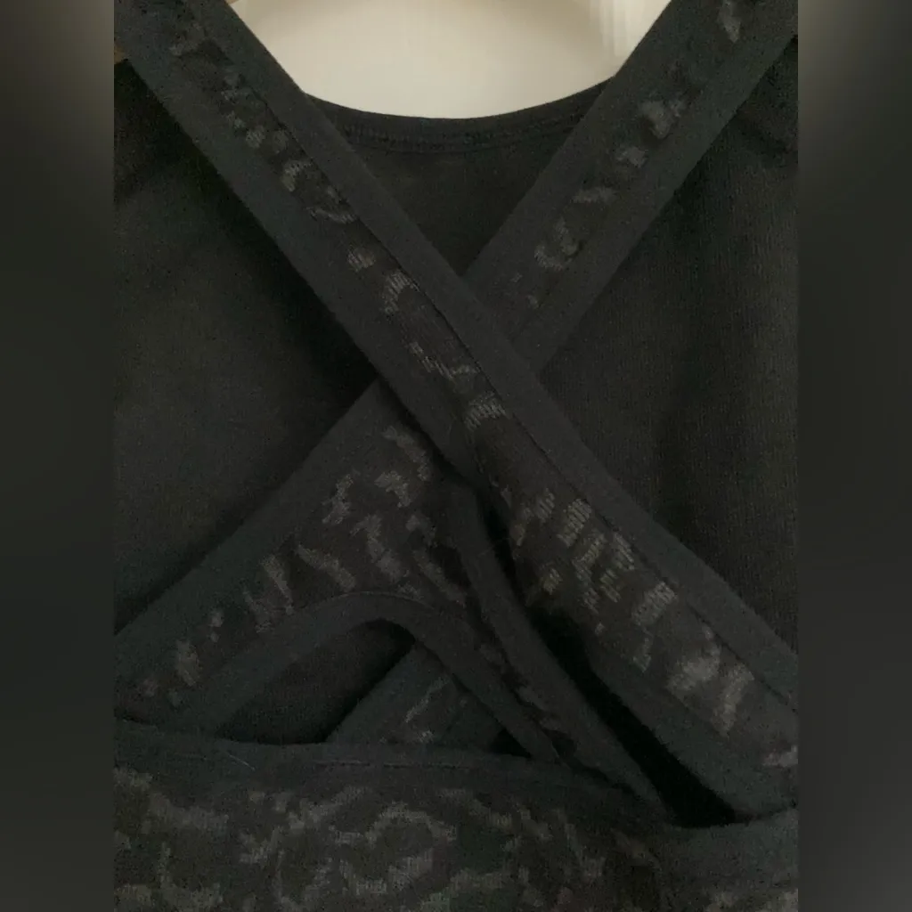 Gymshark black sports bra - Image 4