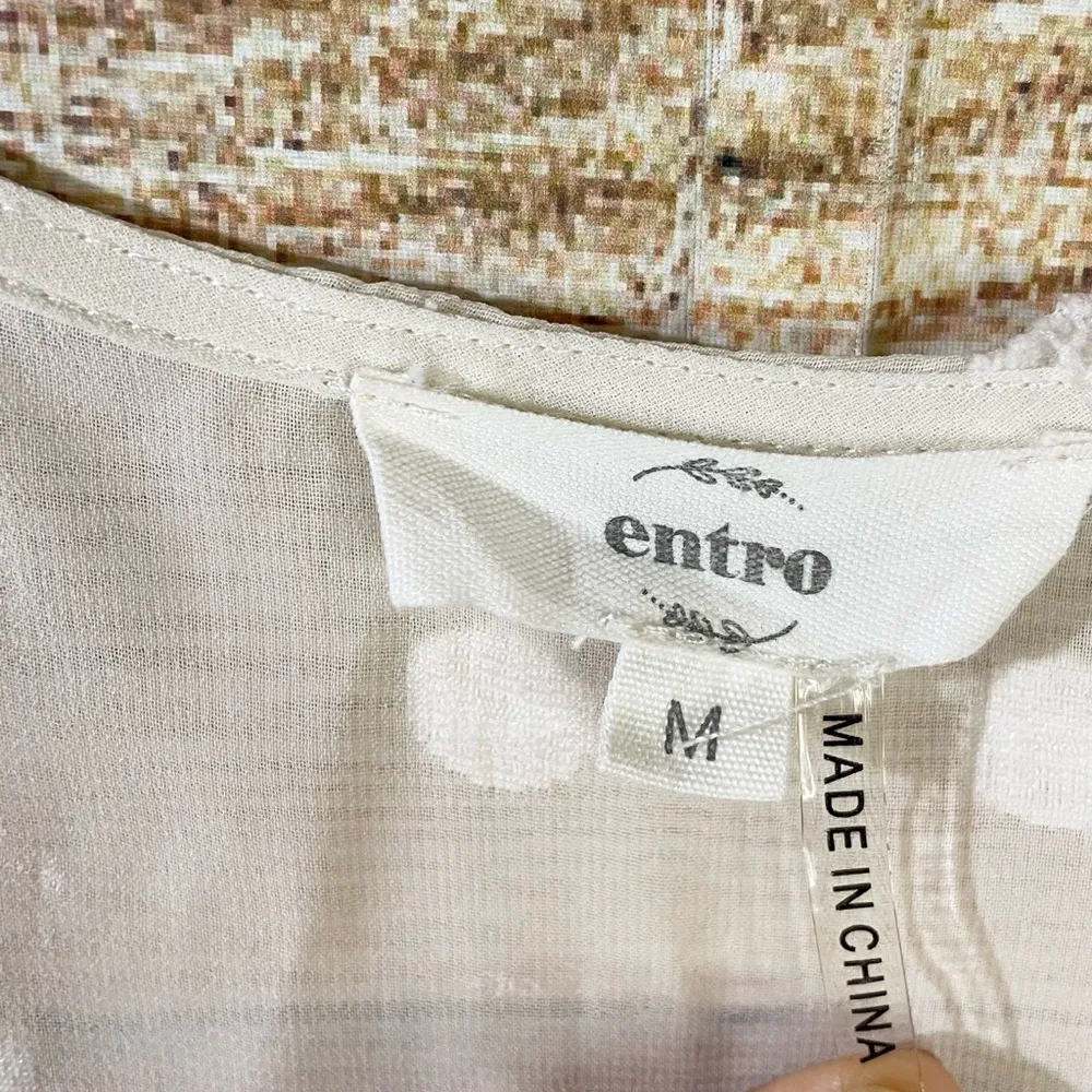 Anthro Entro semi-sheer polka dot textured loose fit cream blouse Size Medium - Image 4