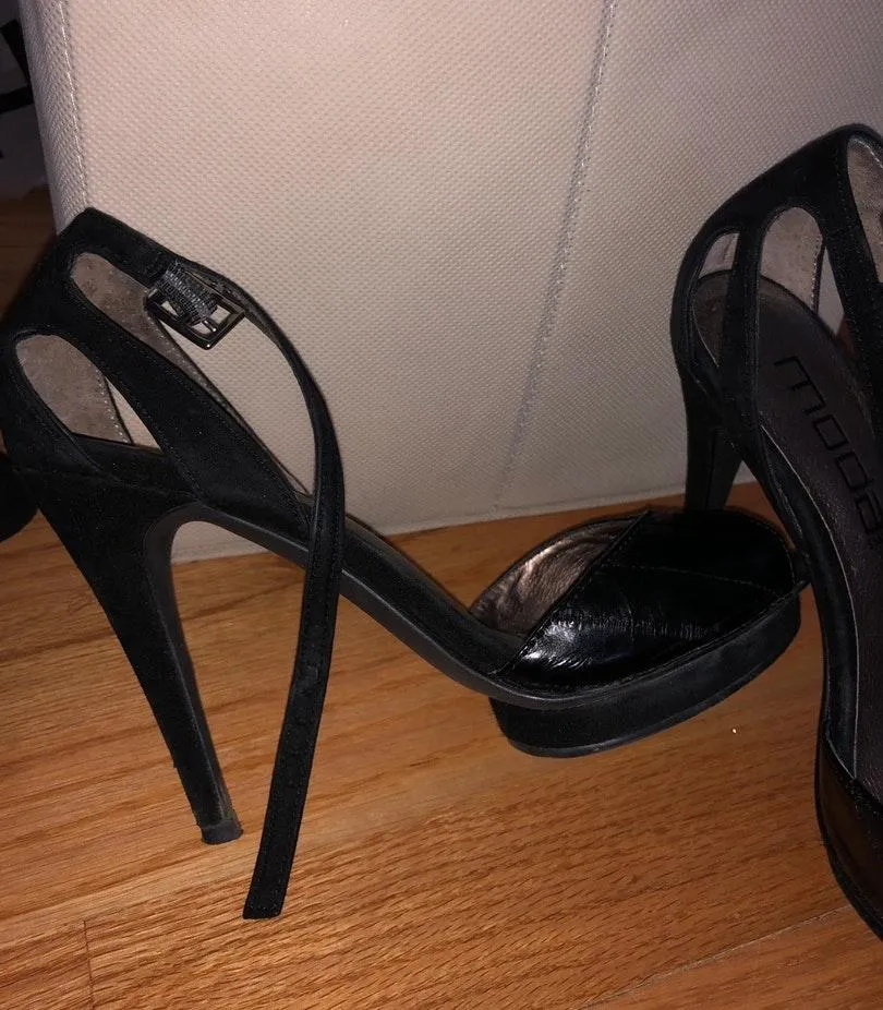 Black Heels - Image 2