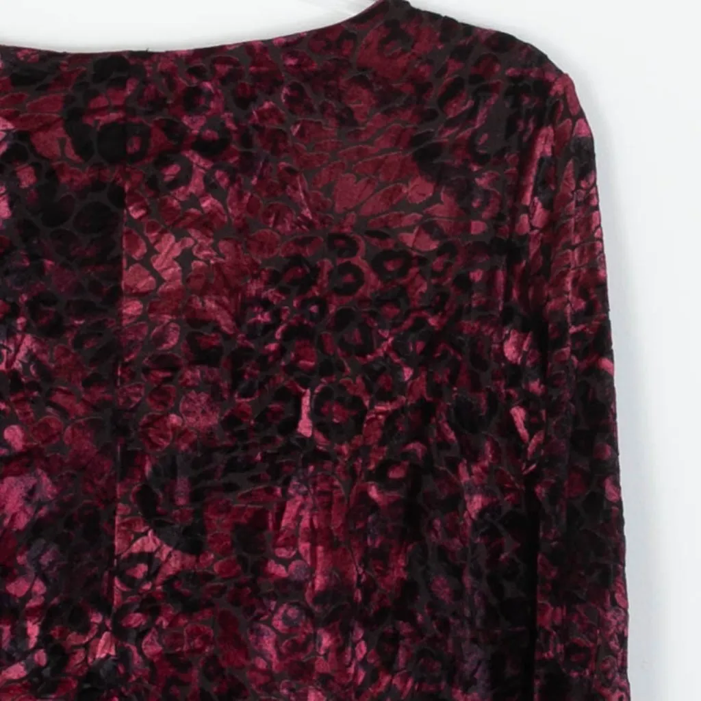 Venus Womens Crushed Velvet Bell Sleeve Top Size L Red Black Dark Romantic‎ Goth - Image 8