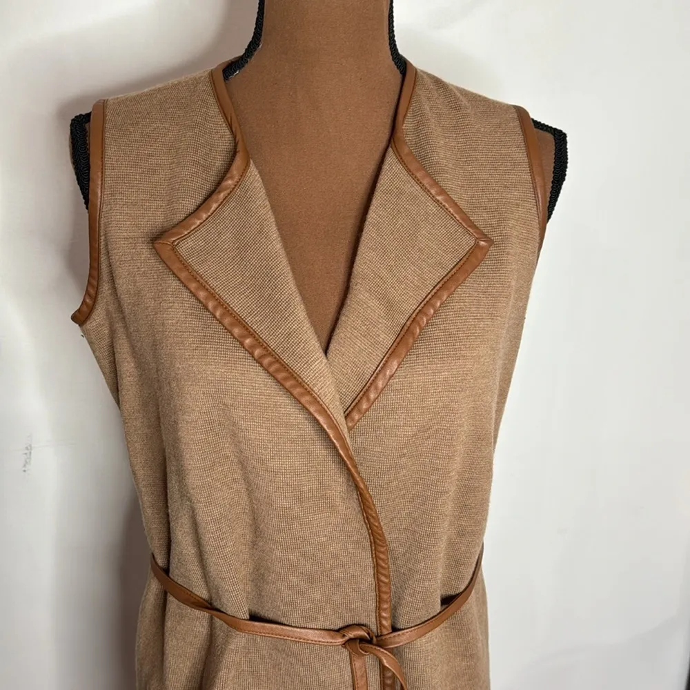 J.McLaughlin tan leather tipped Italian extra fine merino wool sweater vest XS - Image 5